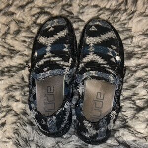 Limited edition hey dudes